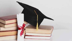 cara-penulisan-gelar-yang-benar-dan-contohnya