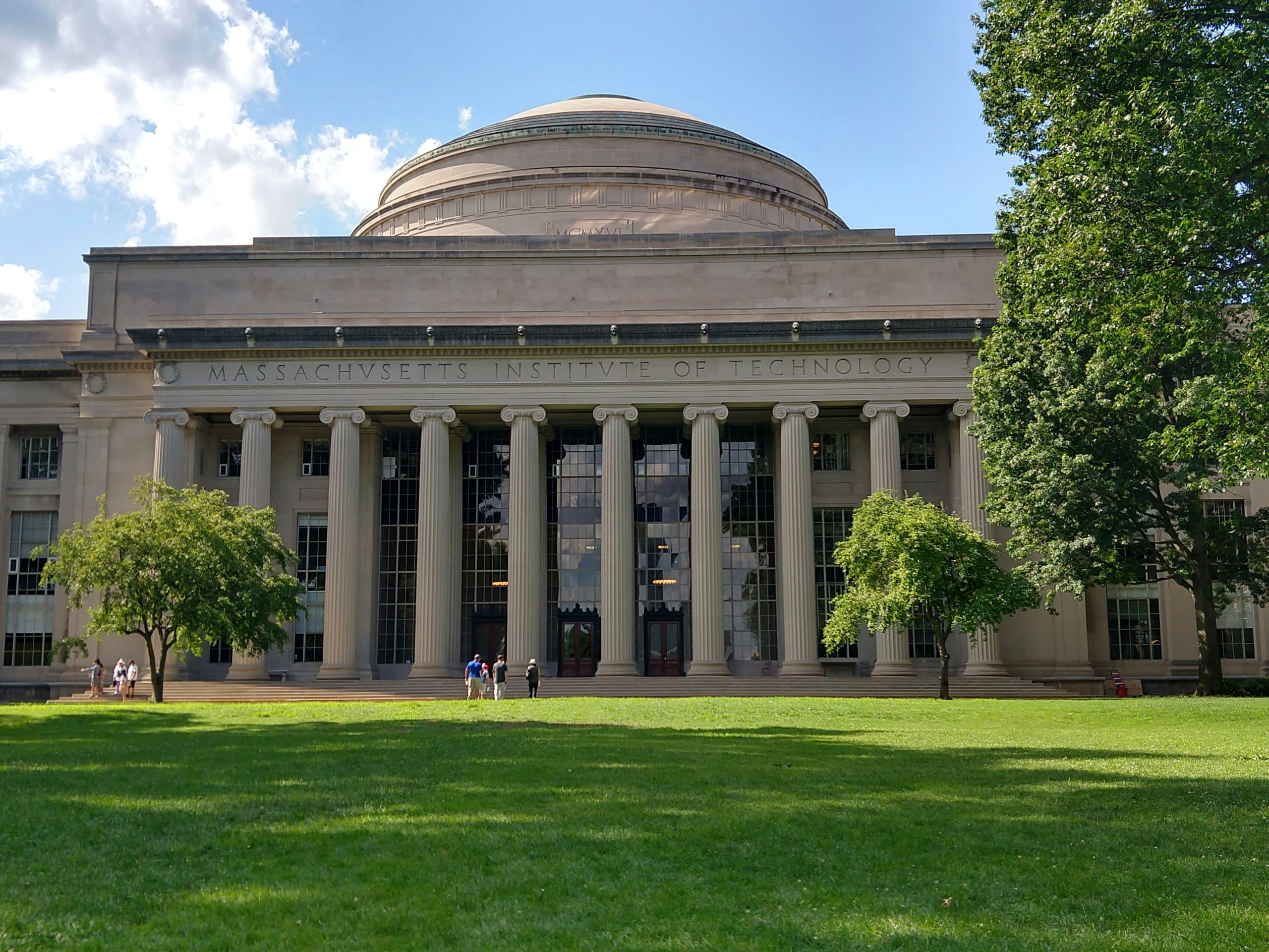 massachusetts-institute-of-technology-mit-10-universitas-terbaik-di-dunia