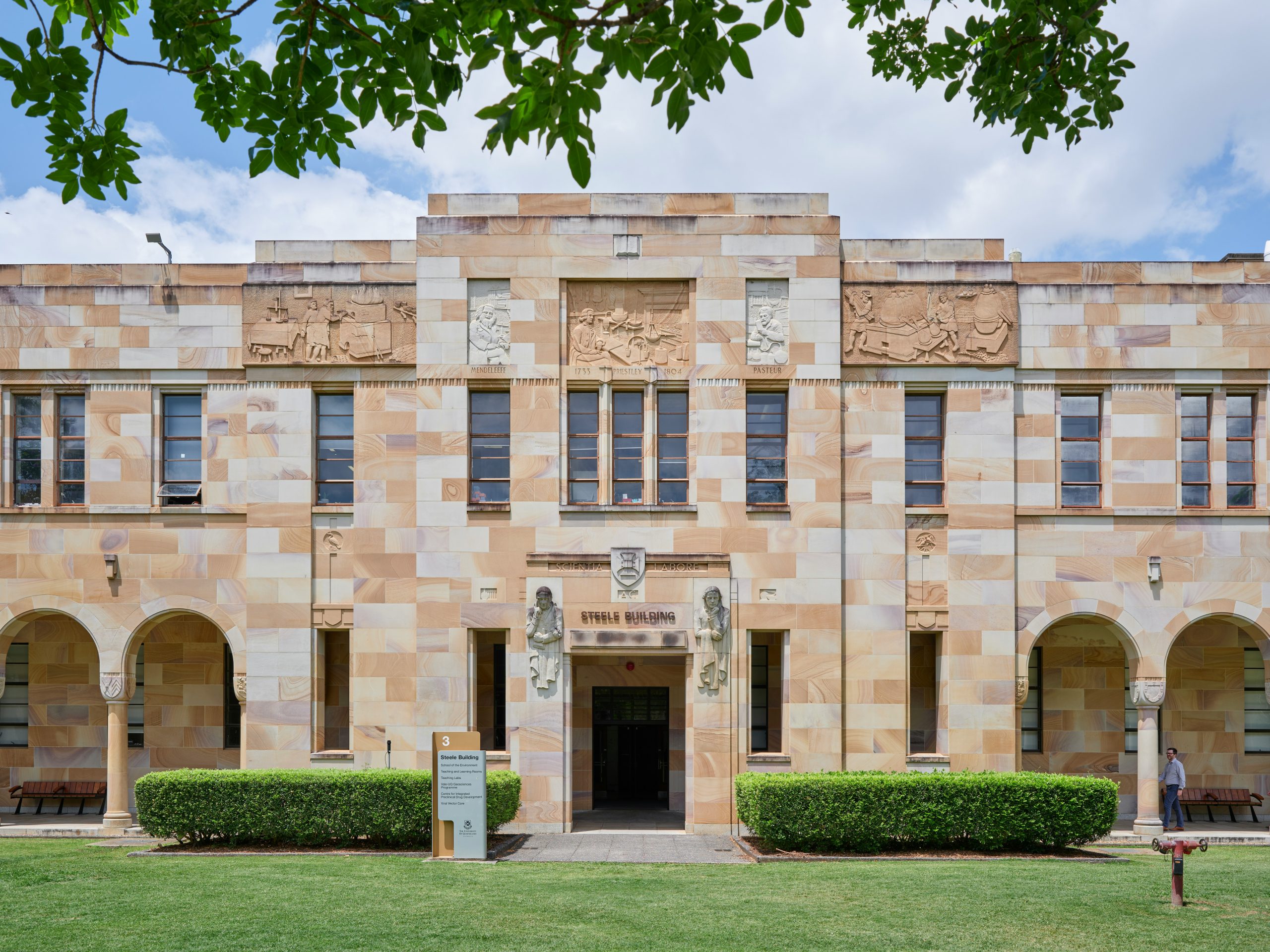 university-of-queensland-steele-building