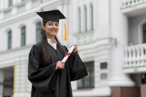 perbedaan-mba-dan-gelar-master